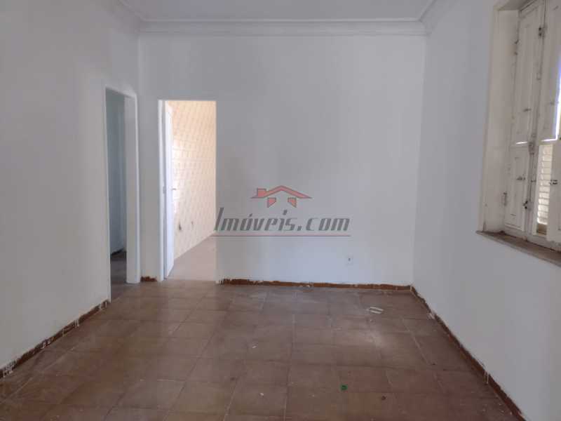 Casa à venda com 3 quartos, 440m² - Foto 1