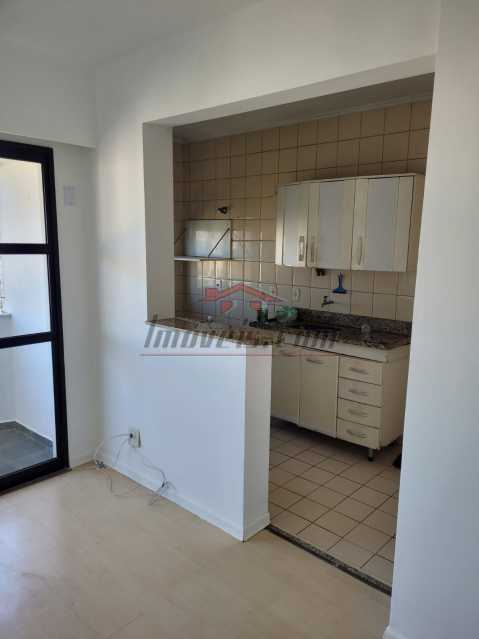 Apartamento à venda com 2 quartos, 65m² - Foto 3