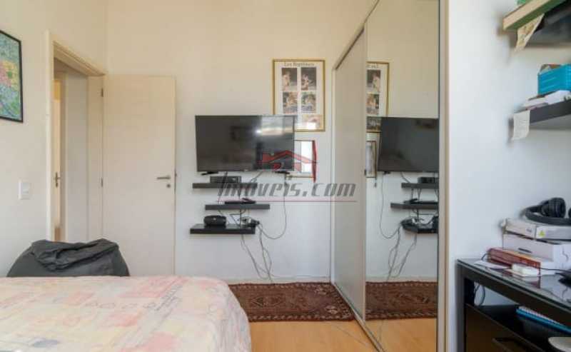 Apartamento à venda com 2 quartos, 74m² - Foto 12