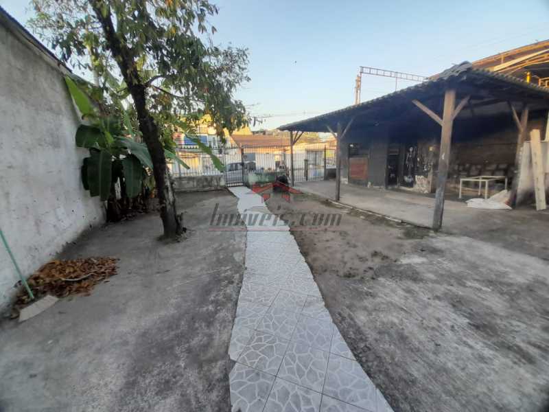 Casa Comercial à venda com 3 quartos, 350m² - Foto 2