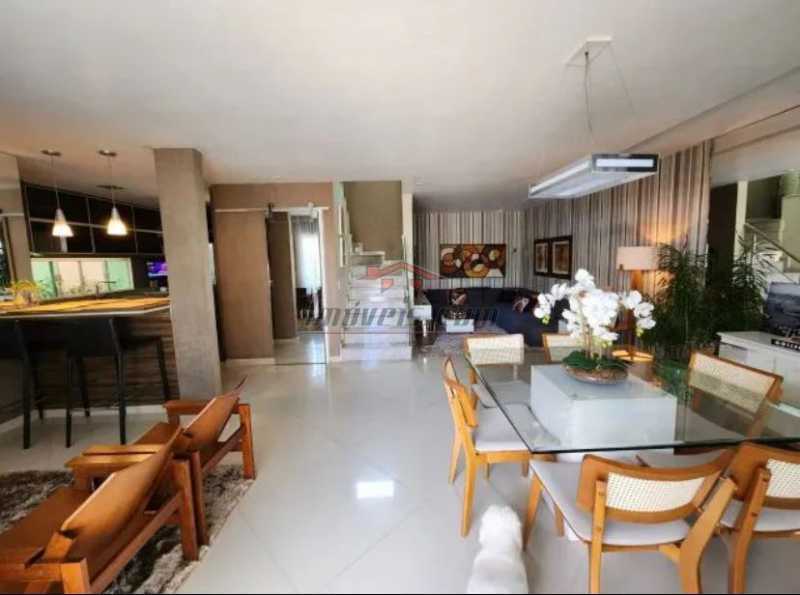 Casa de Condomínio à venda com 3 quartos, 250m² - Foto 5