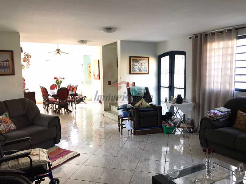 Casa à venda com 5 quartos, 431m² - Foto 3