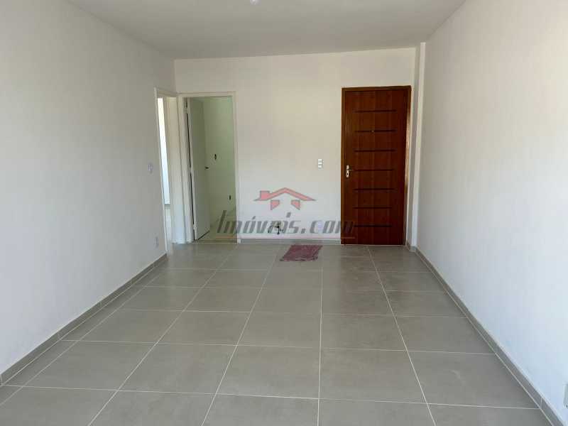 Apartamento à venda com 2 quartos, 72m² - Foto 2