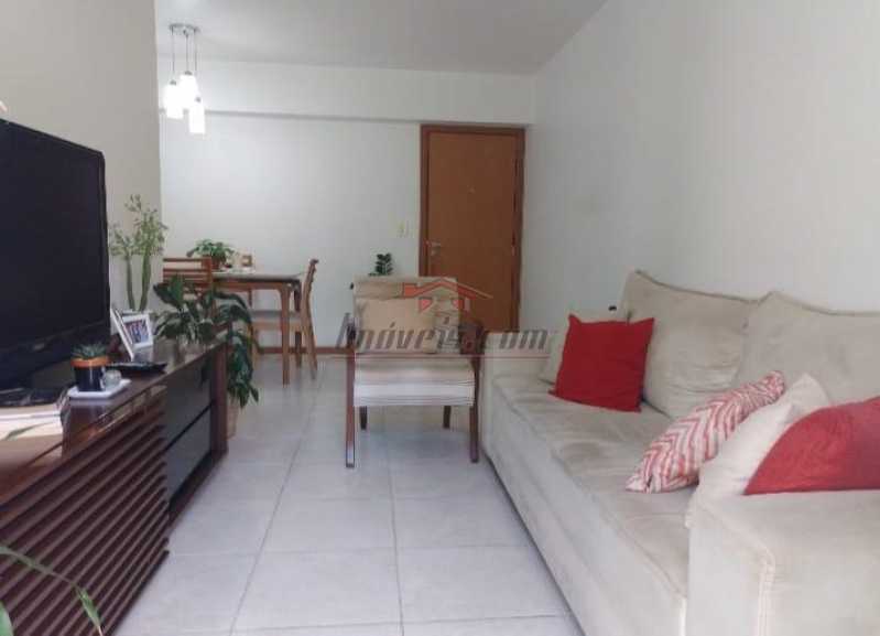 Apartamento à venda com 2 quartos, 67m² - Foto 3