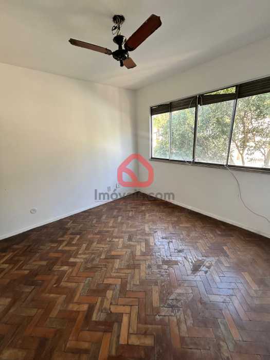 Apartamento à venda com 2 quartos, 50m² - Foto 4