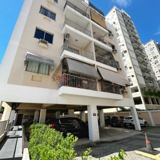 Apartamento à venda com 2 quartos, 60m² - Foto 2