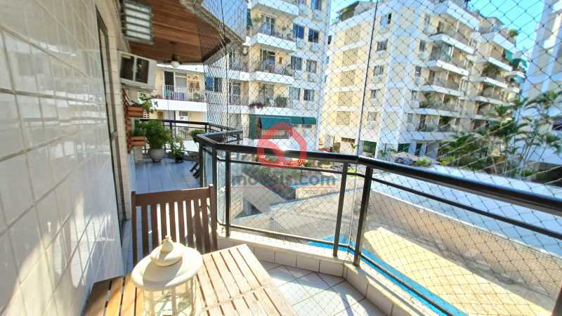 Apartamento à venda com 3 quartos, 103m² - Foto 4