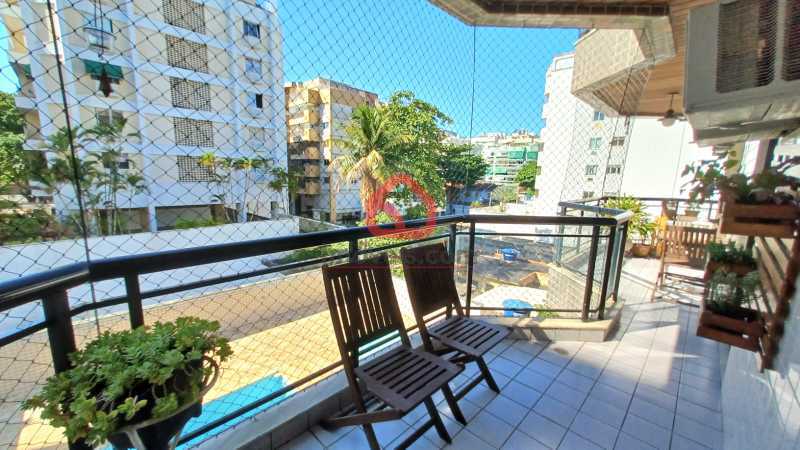 Apartamento à venda com 3 quartos, 103m² - Foto 2