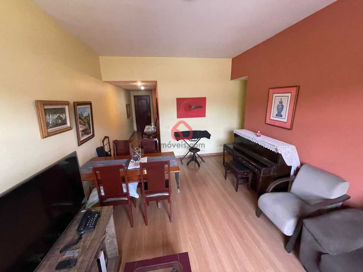 Apartamento à venda com 2 quartos, 90m² - Foto 1