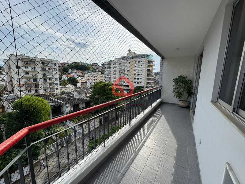 Cobertura à venda com 4 quartos, 194m² - Foto 2