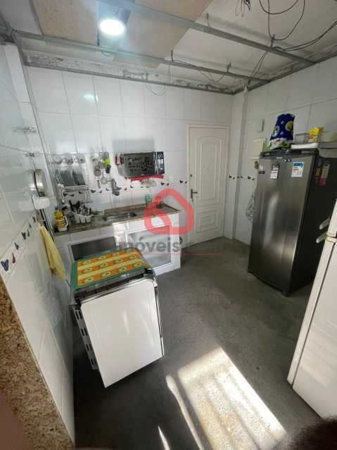 Apartamento à venda com 2 quartos, 75m² - Foto 17