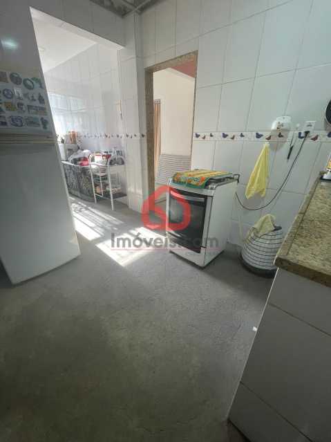 Apartamento à venda com 2 quartos, 75m² - Foto 18