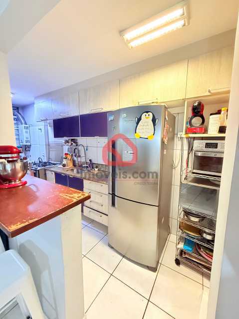 Apartamento à venda com 2 quartos, 60m² - Foto 18