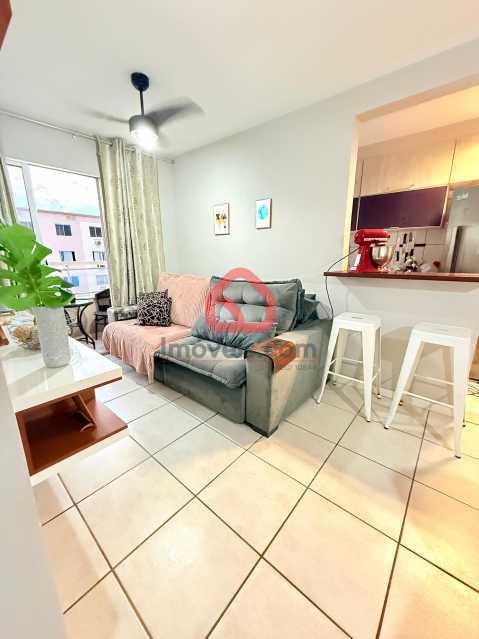 Apartamento à venda com 2 quartos, 60m² - Foto 3
