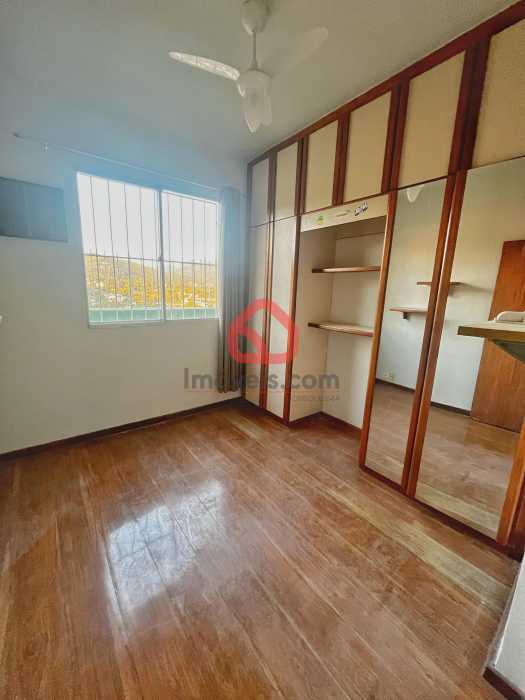 Cobertura à venda com 3 quartos, 245m² - Foto 8