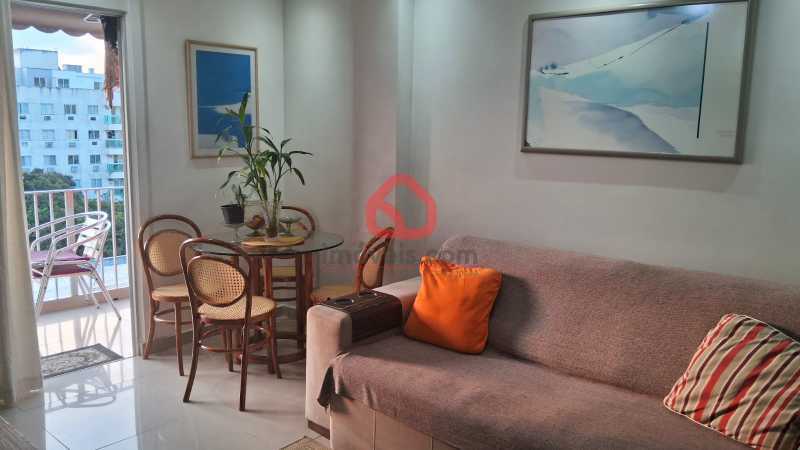 Apartamento à venda com 2 quartos, 62m² - Foto 5