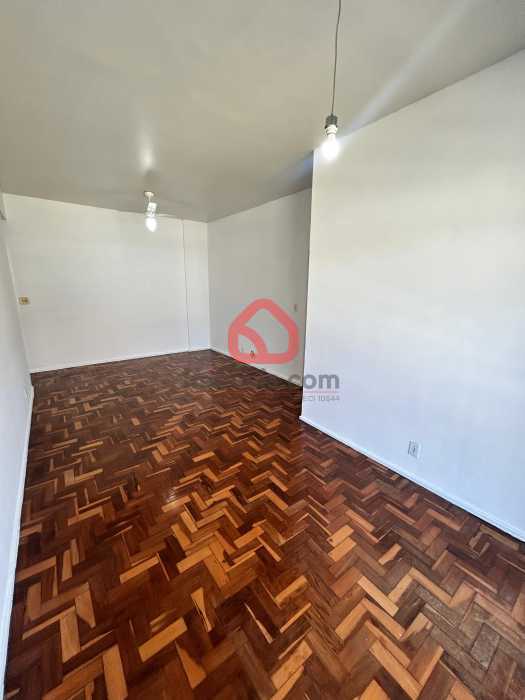 Apartamento à venda com 2 quartos, 98m² - Foto 4