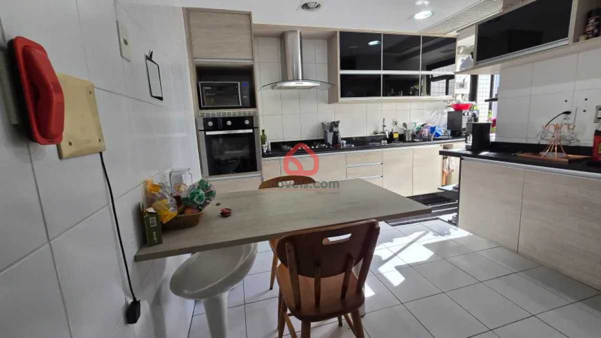 Cobertura, 4 quartos, 245 m² - Foto 19