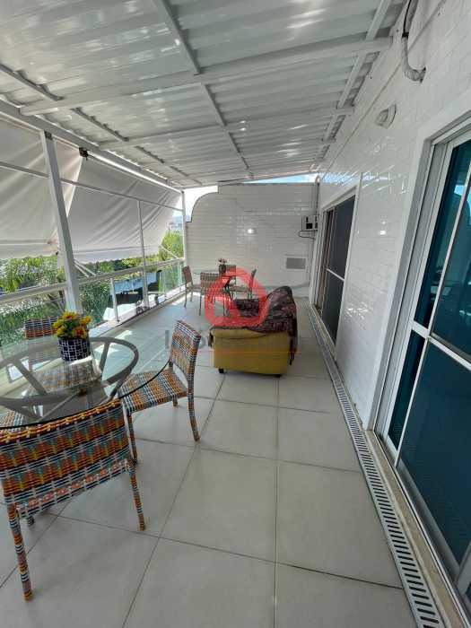 Cobertura, 3 quartos, 204 m² - Foto 3