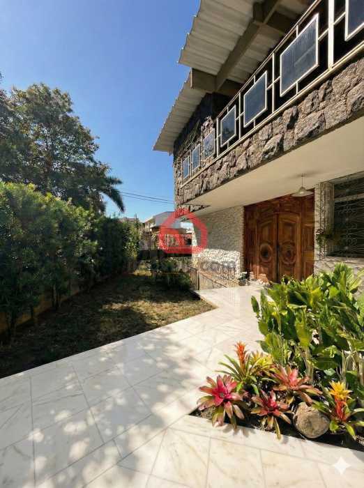 Casa, 6 quartos, 398 m² - Foto 1