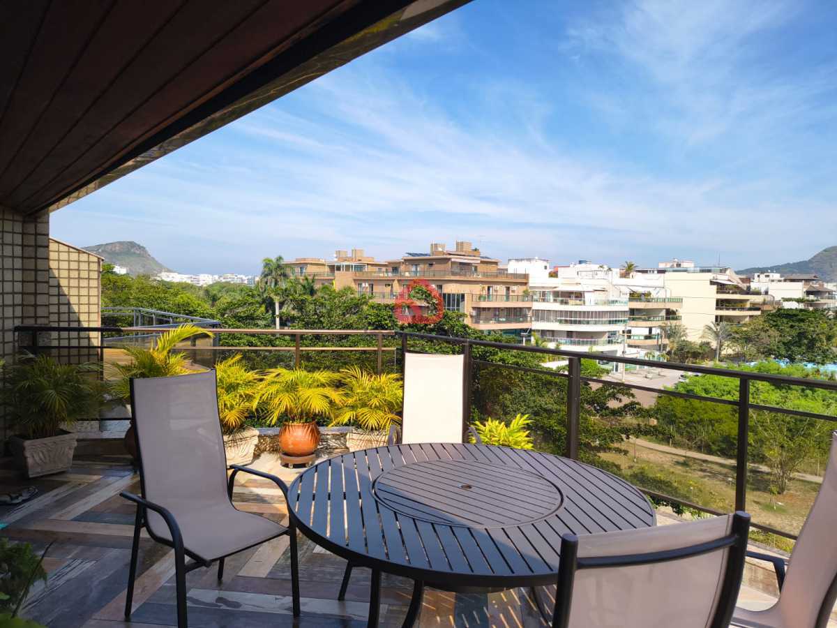 Cobertura, 3 quartos, 181 m² - Foto 1