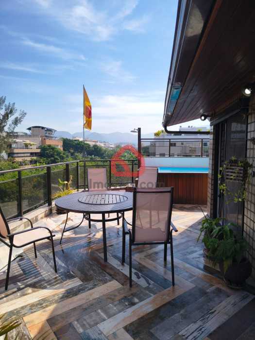 Cobertura, 3 quartos, 181 m² - Foto 2