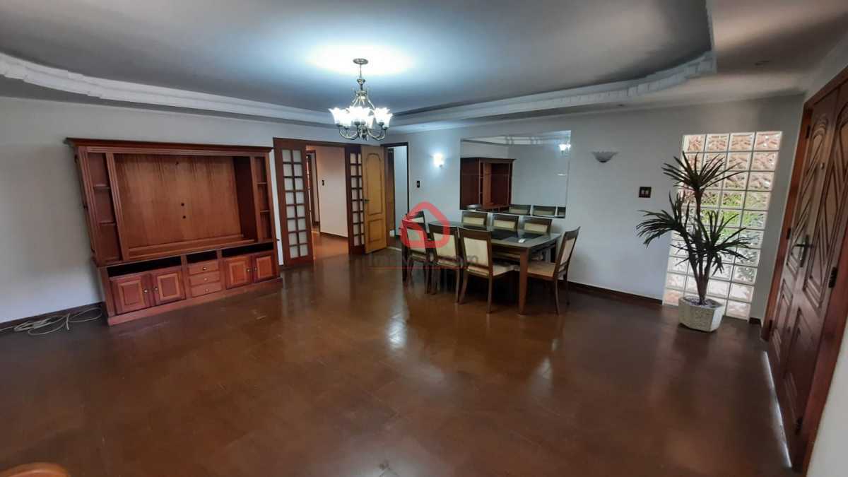 Casa, 4 quartos, 250 m² - Foto 3