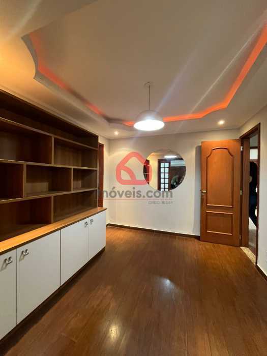 Casa, 4 quartos, 250 m² - Foto 9