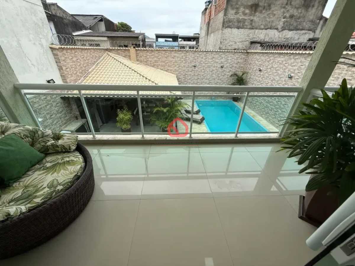Casa, 4 quartos, 258 m² - Foto 2