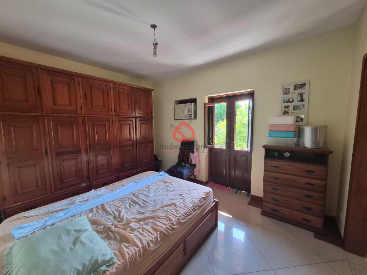 Casa, 4 quartos, 244 m² - Foto 9