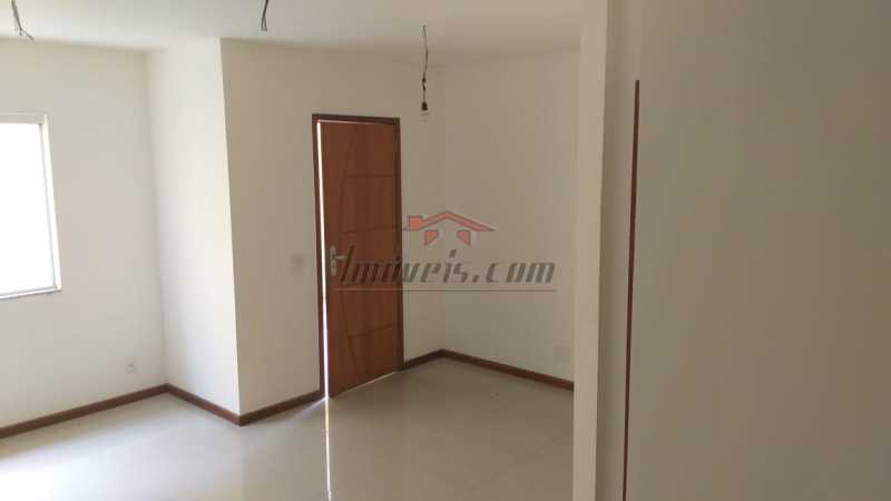 Casa à venda com 3 quartos, 180m² - Foto 2