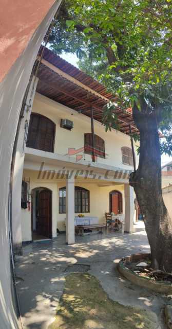 Casa à venda com 3 quartos, 240m² - Foto 2