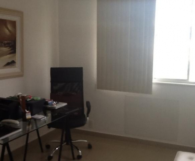 Apartamento à venda com 3 quartos, 110m² - Foto 9