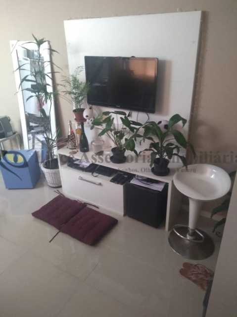 Apartamento à venda com 1 quarto, 50m² - Foto 9