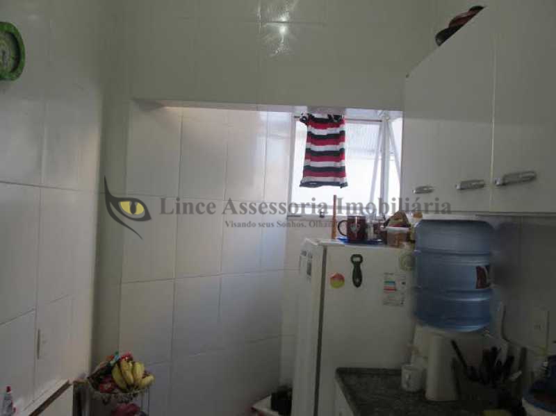 Apartamento à venda com 2 quartos, 48m² - Foto 13