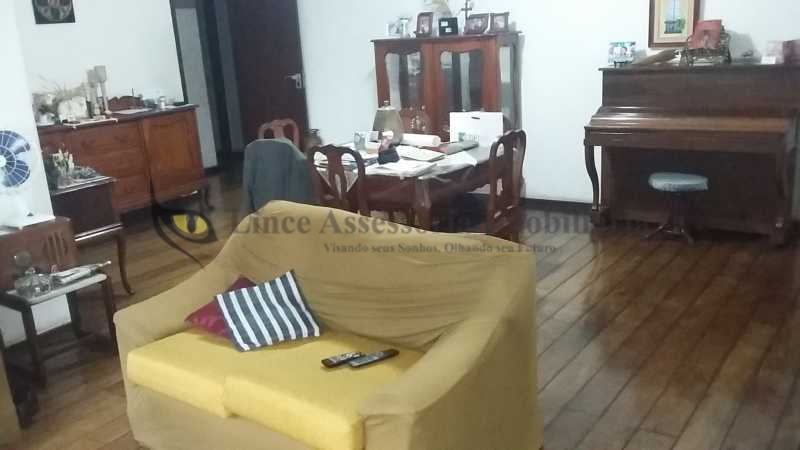 Apartamento à venda com 4 quartos, 150m² - Foto 3