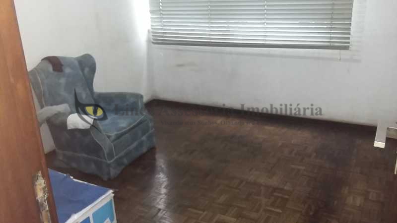 Apartamento à venda com 4 quartos, 150m² - Foto 4