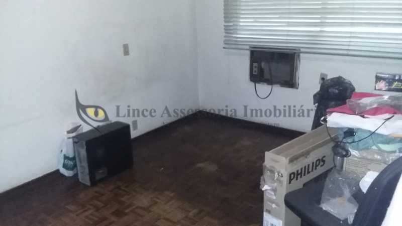 Apartamento à venda com 4 quartos, 150m² - Foto 9