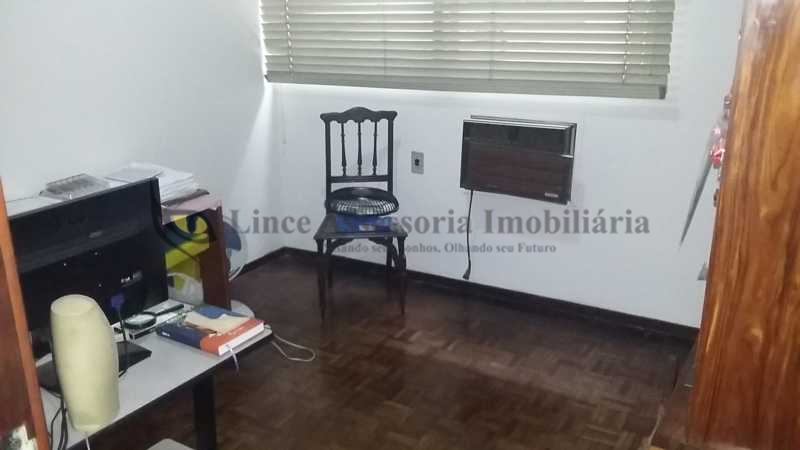 Apartamento à venda com 4 quartos, 150m² - Foto 13