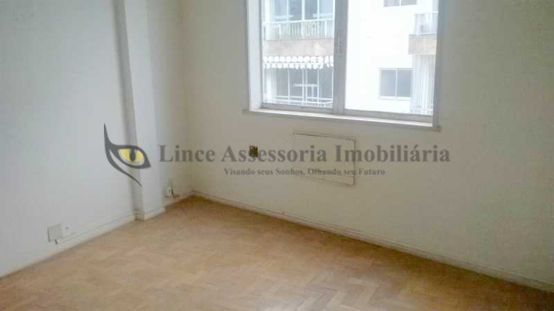 Apartamento à venda com 1 quarto, 52m² - Foto 5