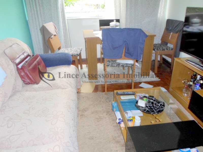 Apartamento à venda com 2 quartos, 68m² - Foto 1