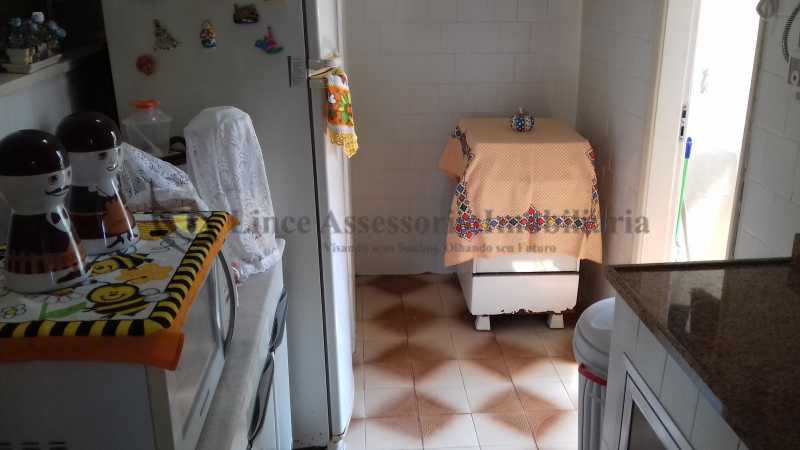 Apartamento à venda com 3 quartos, 64m² - Foto 13