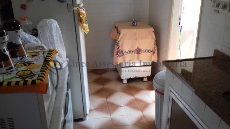 Apartamento à venda com 3 quartos, 64m² - Foto 12