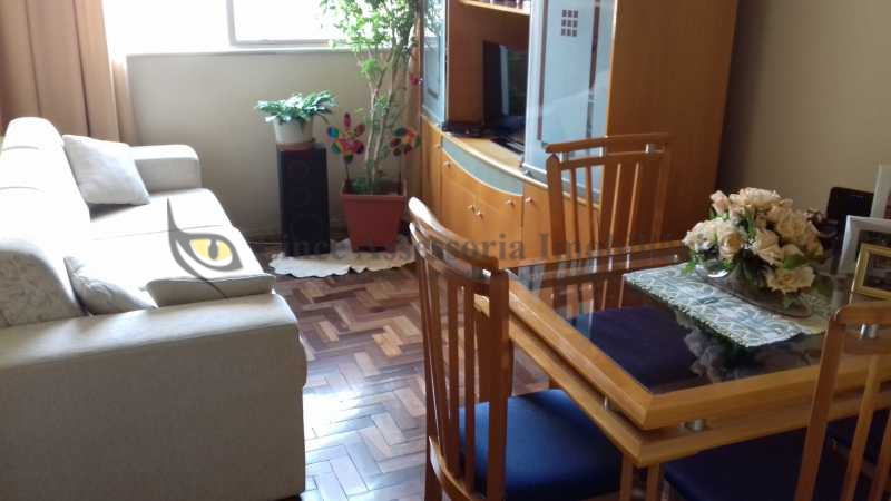 Apartamento à venda com 3 quartos, 64m² - Foto 2