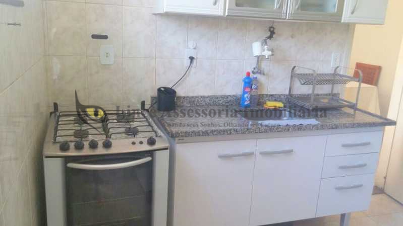 Apartamento à venda com 2 quartos, 65m² - Foto 24