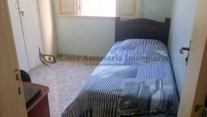 Apartamento à venda com 2 quartos, 65m² - Foto 9