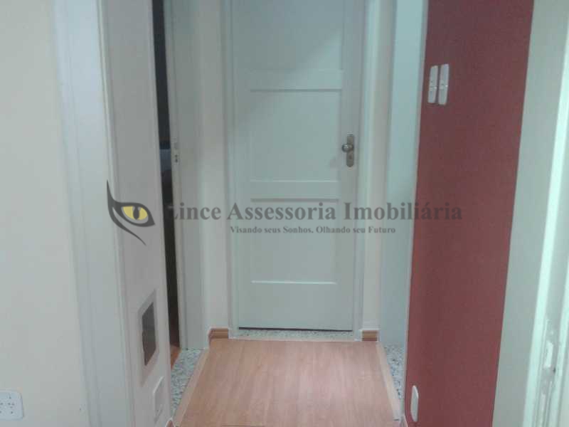 Apartamento à venda com 3 quartos, 93m² - Foto 4