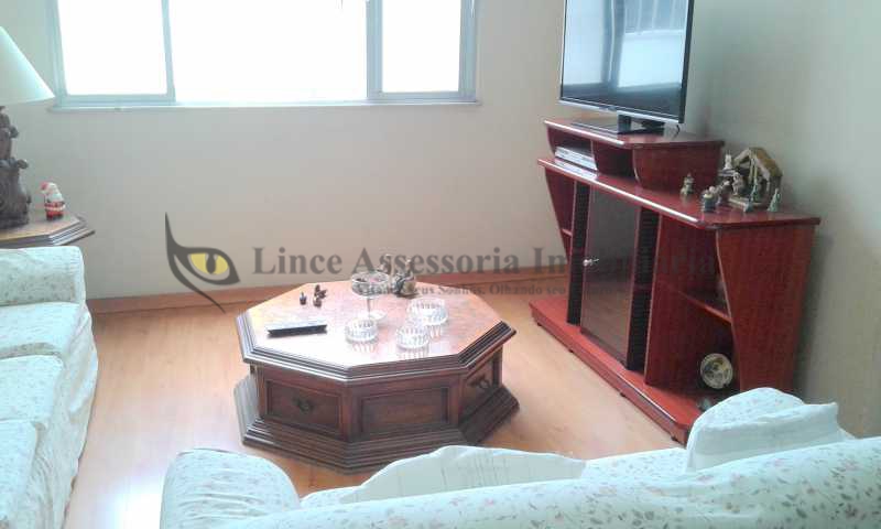 Apartamento à venda com 3 quartos, 95m² - Foto 1