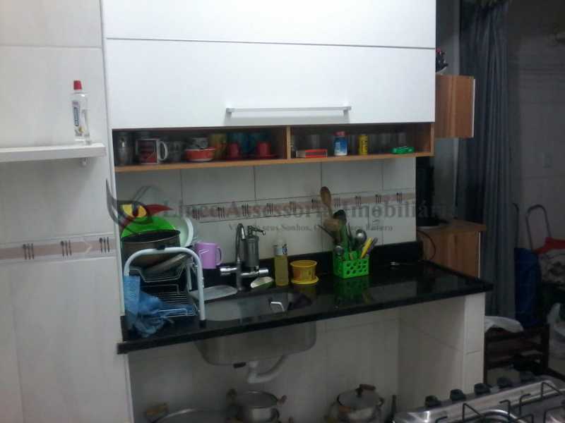 Apartamento à venda com 2 quartos, 70m² - Foto 7