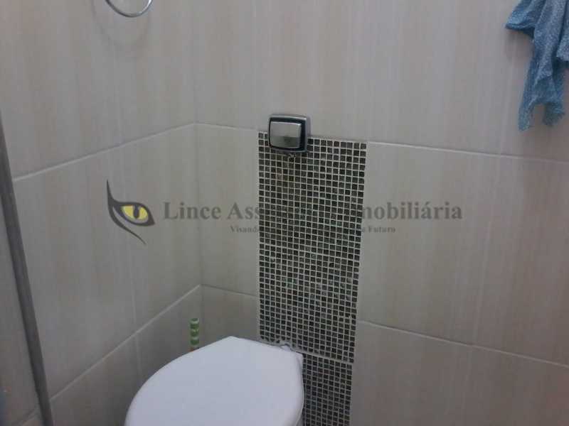 Apartamento à venda com 2 quartos, 70m² - Foto 15